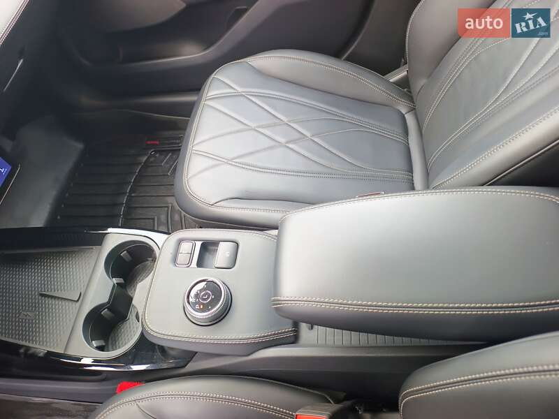 Позашляховик / Кросовер Ford Mustang Mach-E 2023 в Вінниці фото 53 Позашляховик / Кросовер Ford Mustang Mach-E 2023 в Вінниці