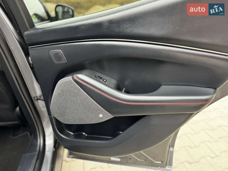 Внедорожник / Кроссовер Ford Mustang Mach-E 2021 в Тернополе фото 54 Внедорожник / Кроссовер Ford Mustang Mach-E 2021 в Тернополе