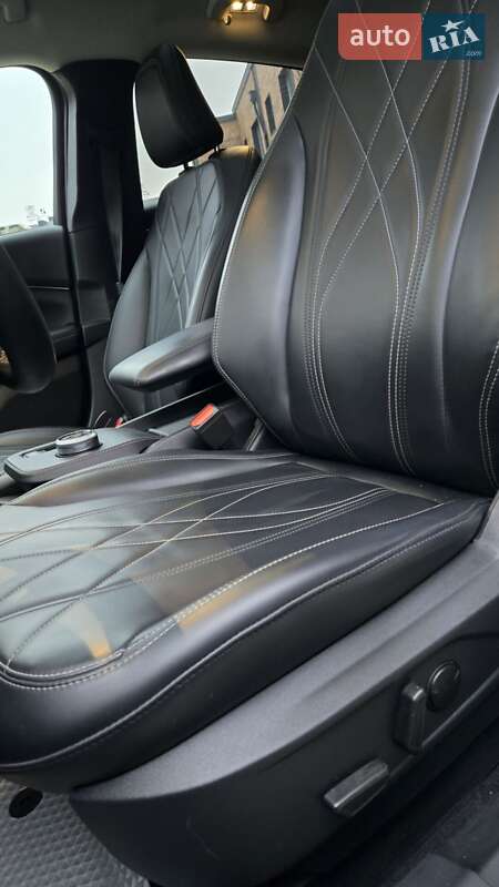 Внедорожник / Кроссовер Ford Mustang Mach-E 2022 в Ивано-Франковске фото 9 Внедорожник / Кроссовер Ford Mustang Mach-E 2022 в Ивано-Франковске