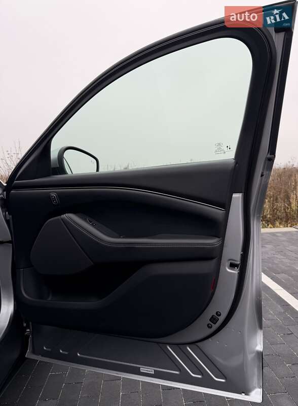 Внедорожник / Кроссовер Ford Mustang Mach-E 2021 в Ровно