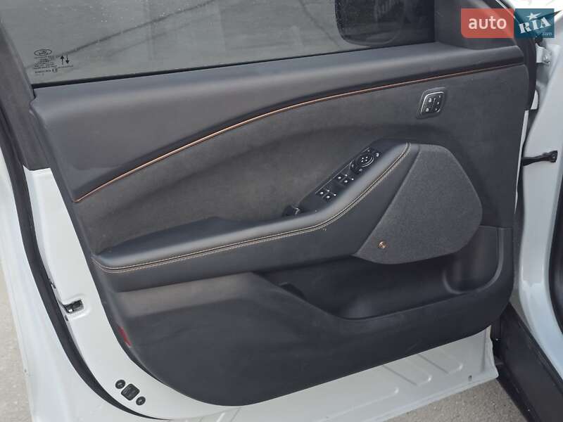 Внедорожник / Кроссовер Ford Mustang Mach-E 2022 в Тернополе