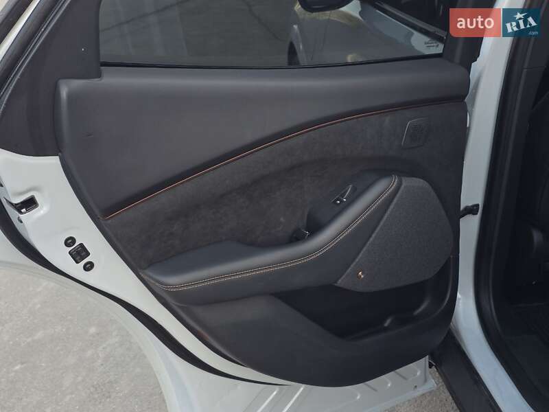 Внедорожник / Кроссовер Ford Mustang Mach-E 2022 в Тернополе