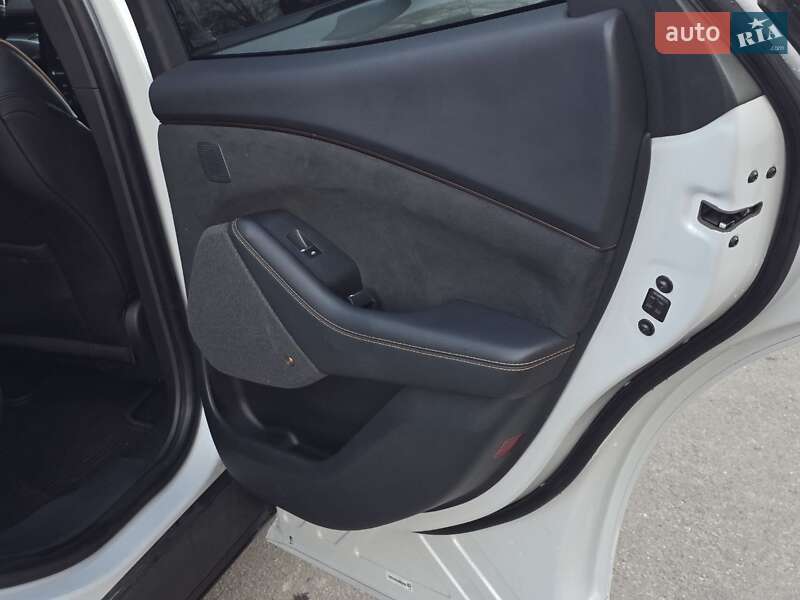 Внедорожник / Кроссовер Ford Mustang Mach-E 2022 в Тернополе