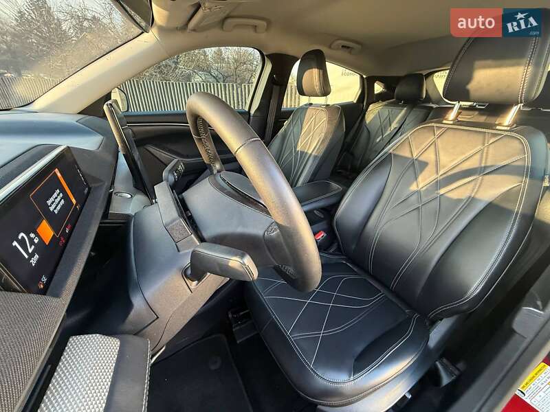 Внедорожник / Кроссовер Ford Mustang Mach-E 2022 в Луцке фото 5 Внедорожник / Кроссовер Ford Mustang Mach-E 2022 в Луцке