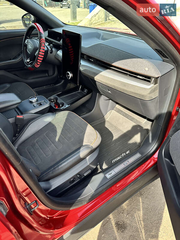 Внедорожник / Кроссовер Ford Mustang Mach-E 2021 в Николаеве фото 11 Внедорожник / Кроссовер Ford Mustang Mach-E 2021 в Николаеве