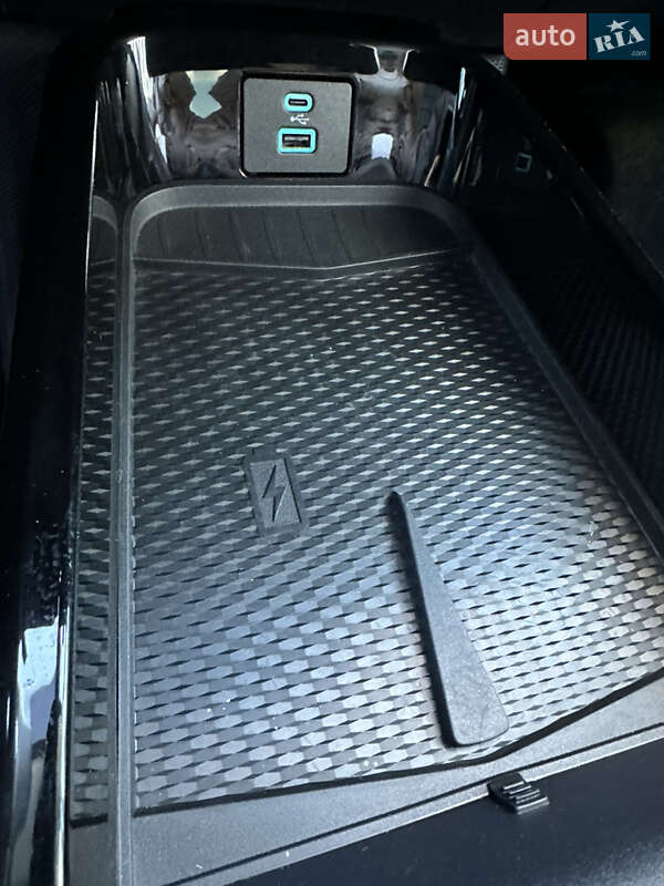 Внедорожник / Кроссовер Ford Mustang Mach-E 2024 в Днепре фото 23 Внедорожник / Кроссовер Ford Mustang Mach-E 2024 в Днепре