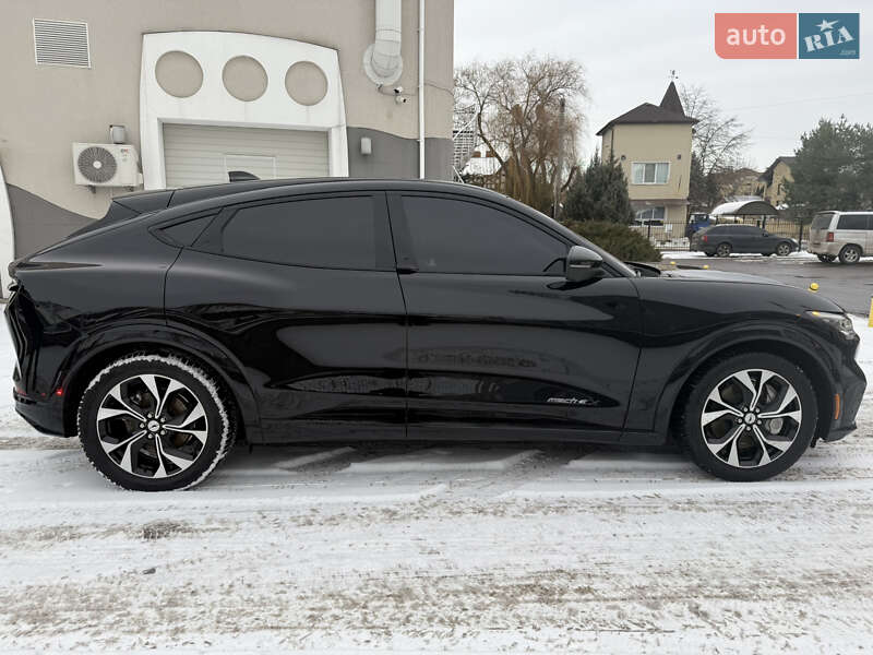 Позашляховик / Кросовер Ford Mustang Mach-E 2022 в Українці