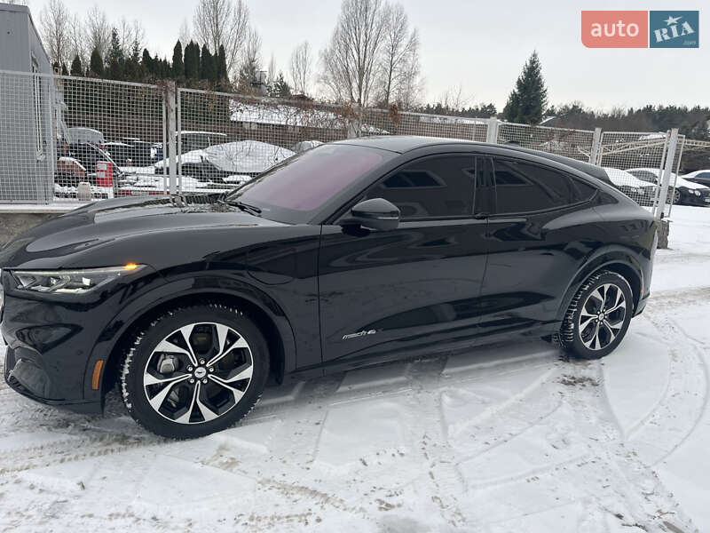 Позашляховик / Кросовер Ford Mustang Mach-E 2022 в Українці