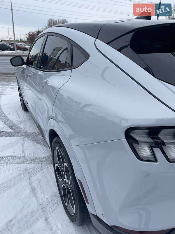 Позашляховик / Кросовер Ford Mustang Mach-E 2022 в Дніпрі