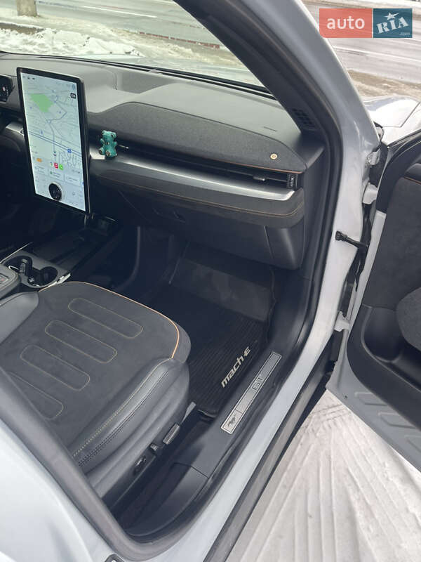 Позашляховик / Кросовер Ford Mustang Mach-E 2022 в Дніпрі