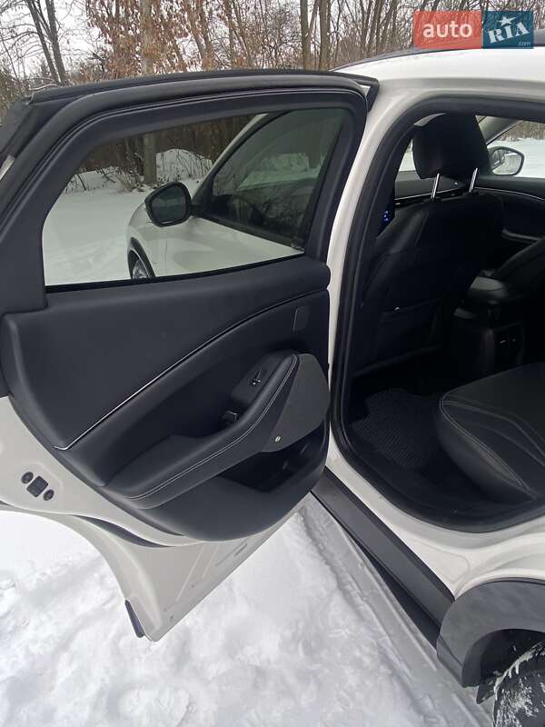 Внедорожник / Кроссовер Ford Mustang Mach-E 2020 в Ровно