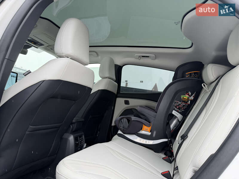 Позашляховик / Кросовер Ford Mustang Mach-E 2024 в Івано-Франківську