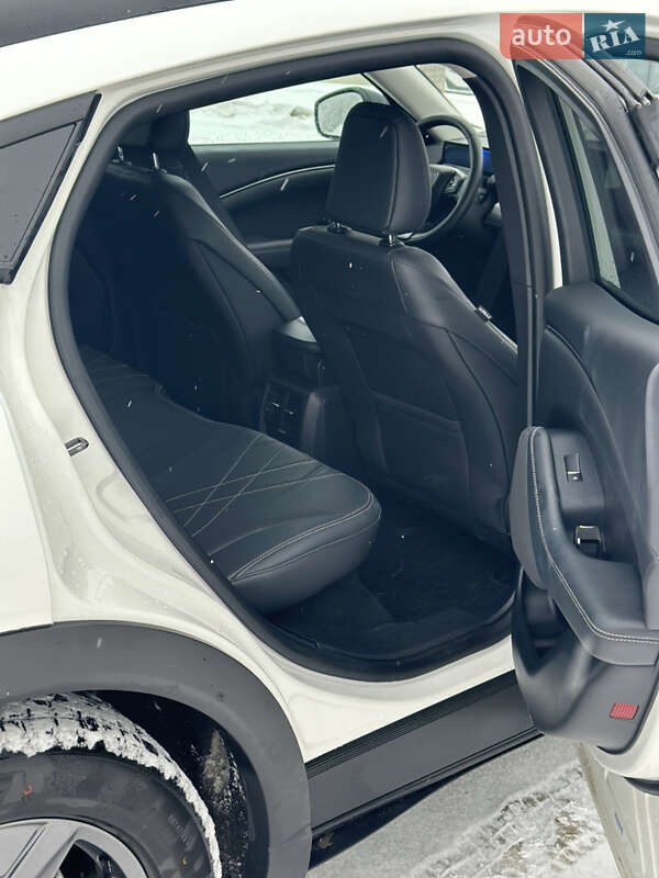 Позашляховик / Кросовер Ford Mustang Mach-E 2023 в Львові фото 11 Позашляховик / Кросовер Ford Mustang Mach-E 2023 в Львові