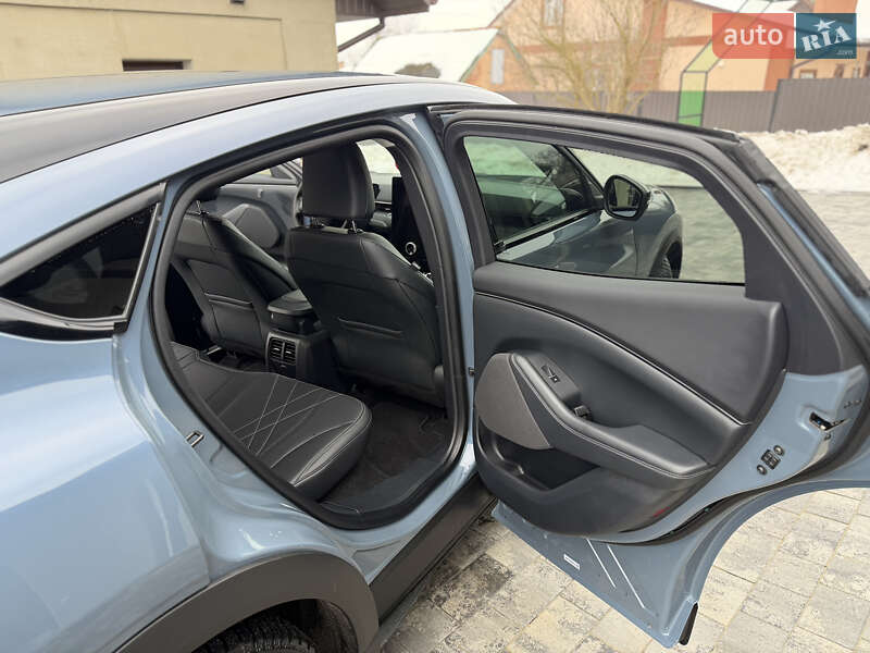 Позашляховик / Кросовер Ford Mustang Mach-E 2024 в Нововолинську