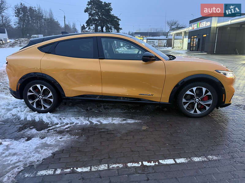 Внедорожник / Кроссовер Ford Mustang Mach-E 2022 в Ровно фото 7 Внедорожник / Кроссовер Ford Mustang Mach-E 2022 в Ровно