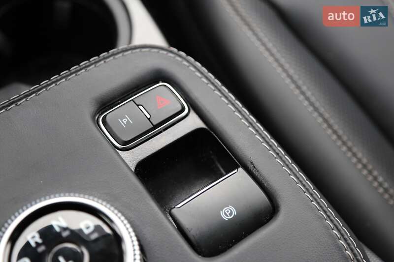 Позашляховик / Кросовер Ford Mustang Mach-E 2024 в Києві фото 26 Позашляховик / Кросовер Ford Mustang Mach-E 2024 в Києві