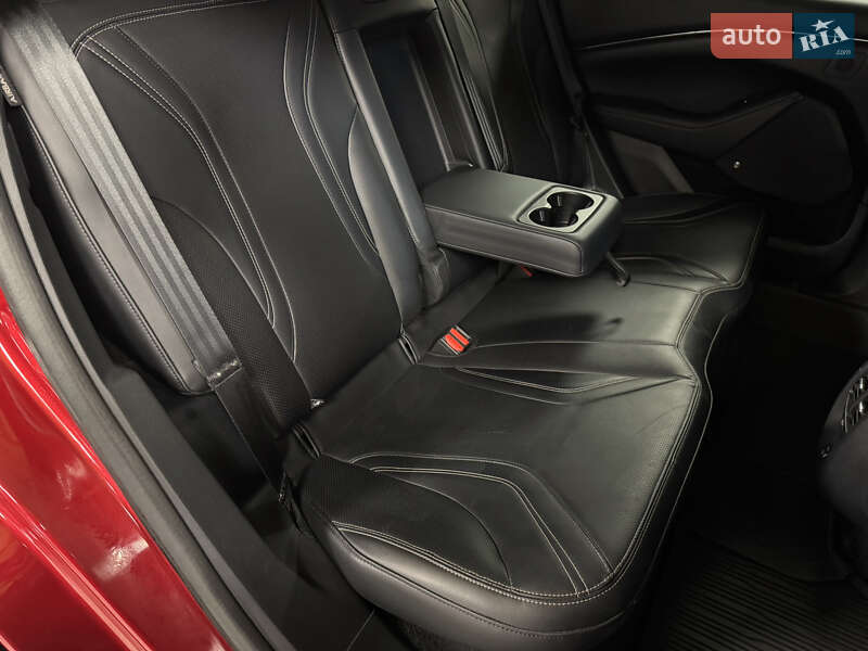 Позашляховик / Кросовер Ford Mustang Mach-E 2021 в Києві