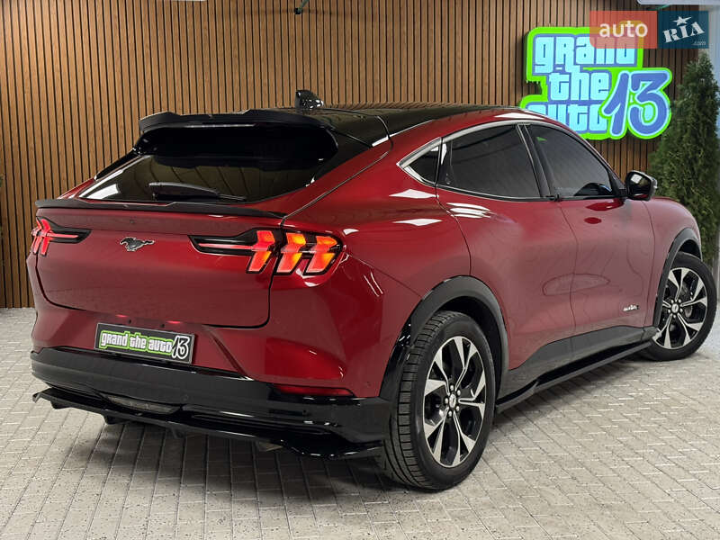 Позашляховик / Кросовер Ford Mustang Mach-E 2021 в Києві