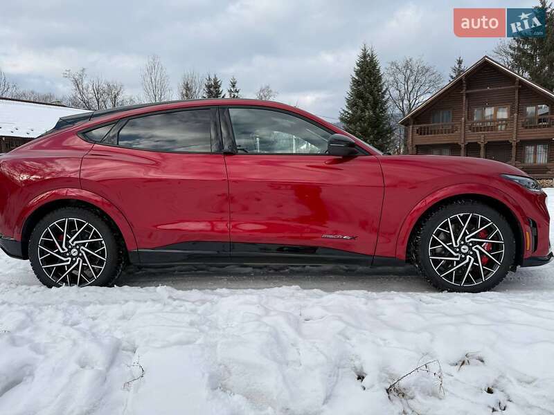 Позашляховик / Кросовер Ford Mustang Mach-E 2022 в Верховині