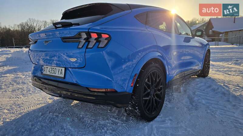 Внедорожник / Кроссовер Ford Mustang Mach-E 2022 в Ивано-Франковске