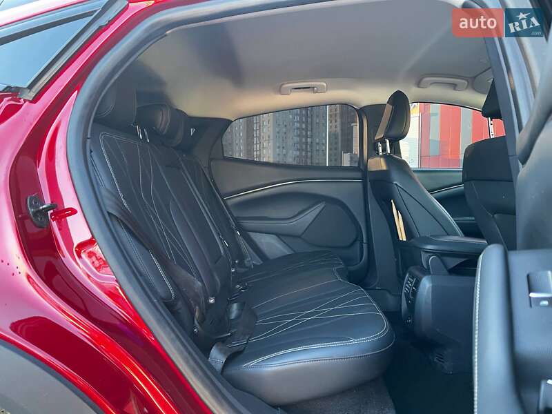 Позашляховик / Кросовер Ford Mustang Mach-E 2021 в Києві фото 11 Позашляховик / Кросовер Ford Mustang Mach-E 2021 в Києві