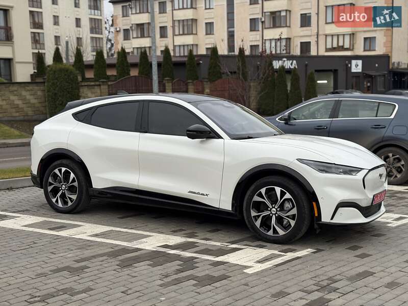 Позашляховик / Кросовер Ford Mustang Mach-E 2023 в Рівному