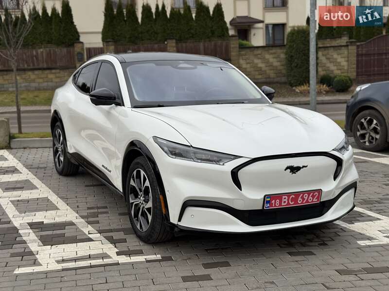 Позашляховик / Кросовер Ford Mustang Mach-E 2023 в Рівному