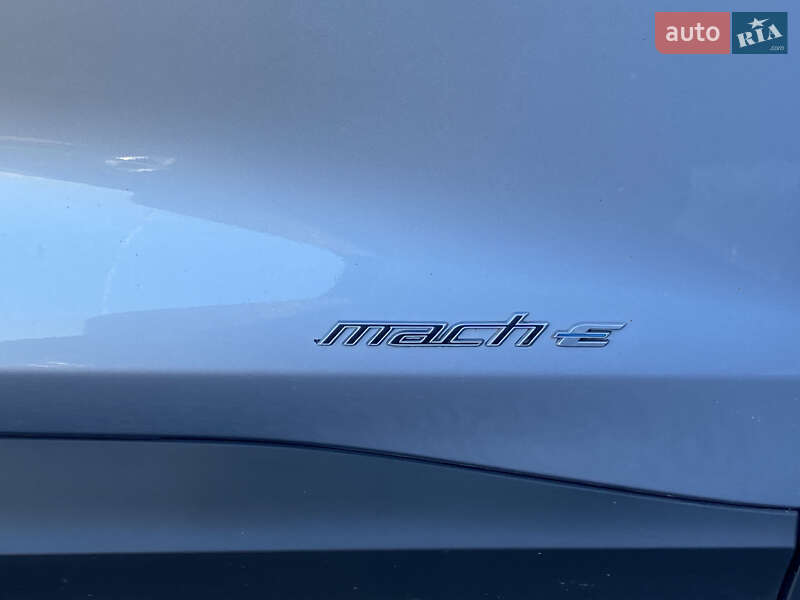 Внедорожник / Кроссовер Ford Mustang Mach-E 2022 в Львове