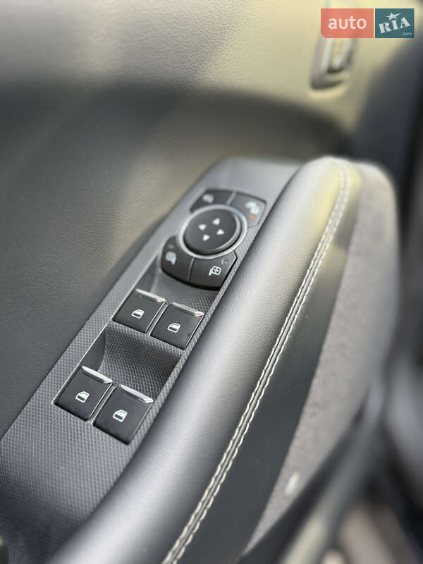 Позашляховик / Кросовер Ford Mustang Mach-E 2023 в Івано-Франківську