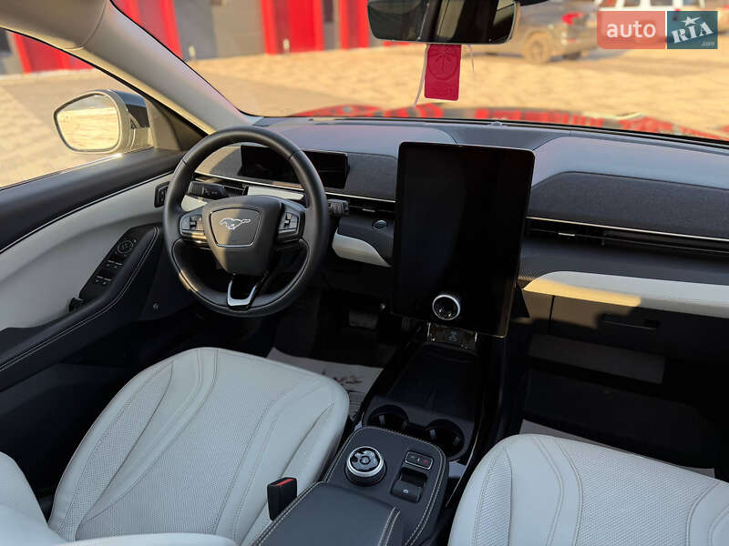 Позашляховик / Кросовер Ford Mustang Mach-E 2024 в Львові