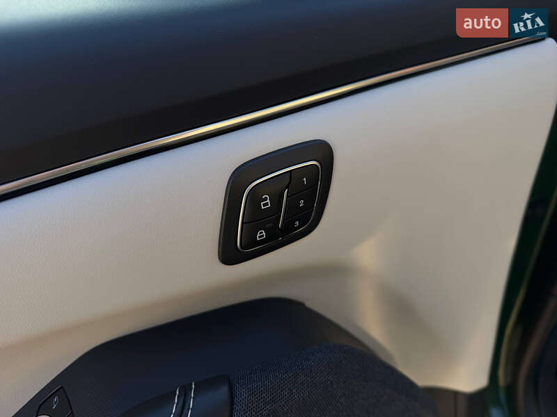 Позашляховик / Кросовер Ford Mustang Mach-E 2024 в Львові