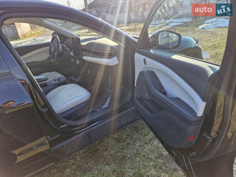 Позашляховик / Кросовер Ford Mustang Mach-E 2024 в Івано-Франківську фото 16 Позашляховик / Кросовер Ford Mustang Mach-E 2024 в Івано-Франківську