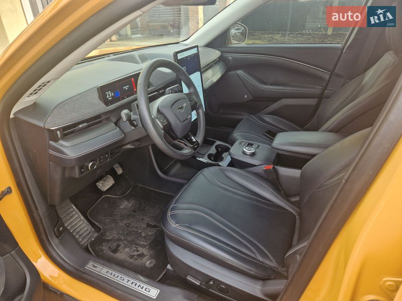 Позашляховик / Кросовер Ford Mustang Mach-E 2022 в Івано-Франківську