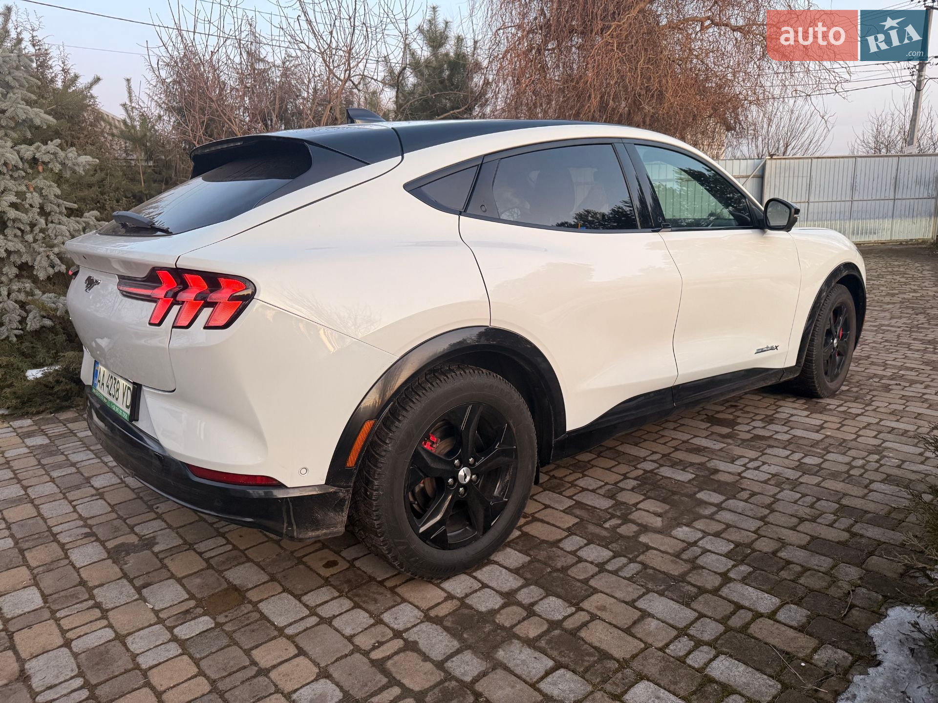 2023 Ford Mustang Mach-E - мініатюра 2