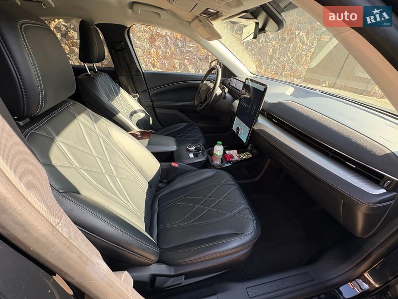 Внедорожник / Кроссовер Ford Mustang Mach-E 2023 в Киеве фото 11 Внедорожник / Кроссовер Ford Mustang Mach-E 2023 в Киеве