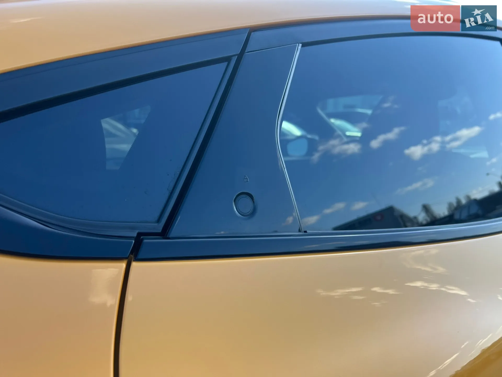 2022 Ford Mustang Mach-E - мініатюра 17
