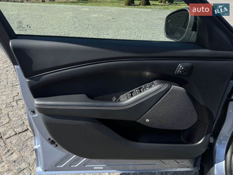 Позашляховик / Кросовер Ford Mustang Mach-E 2022 в Жовкві