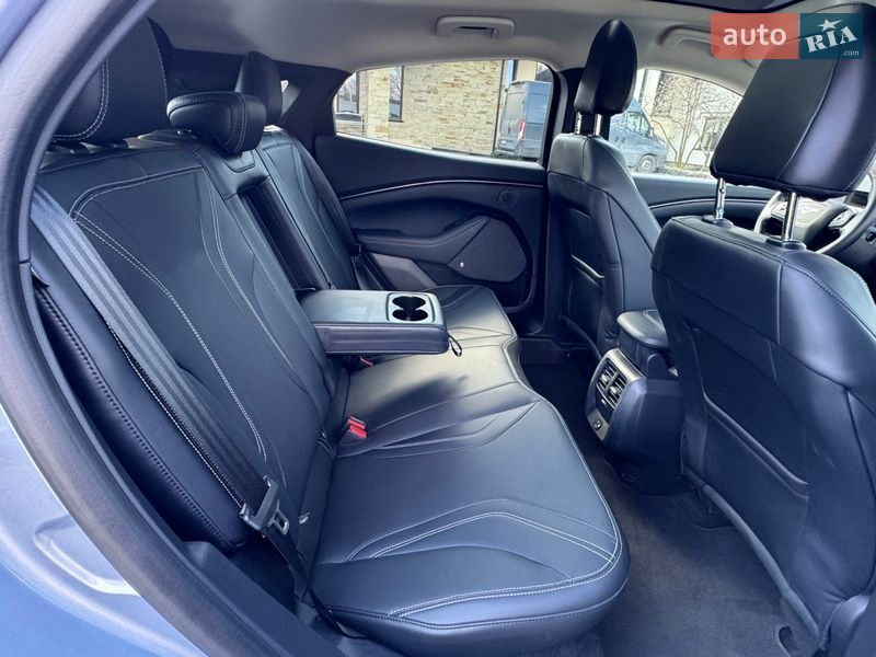 Позашляховик / Кросовер Ford Mustang Mach-E 2022 в Жовкві