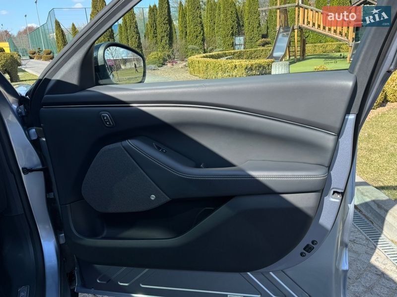 Позашляховик / Кросовер Ford Mustang Mach-E 2022 в Жовкві