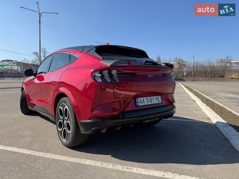 Позашляховик / Кросовер Ford Mustang Mach-E 2021 в Києві