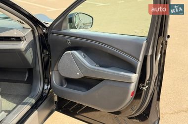 Внедорожник / Кроссовер Ford Mustang Mach-E 2024 в Киеве