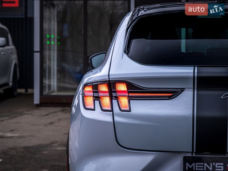 Внедорожник / Кроссовер Ford Mustang Mach-E 2021 в Киеве