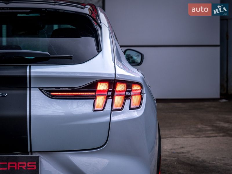 Внедорожник / Кроссовер Ford Mustang Mach-E 2021 в Киеве