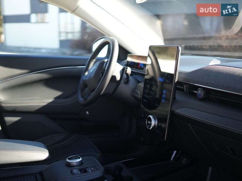 Внедорожник / Кроссовер Ford Mustang Mach-E 2023 в Вараше фото 12 Внедорожник / Кроссовер Ford Mustang Mach-E 2023 в Вараше