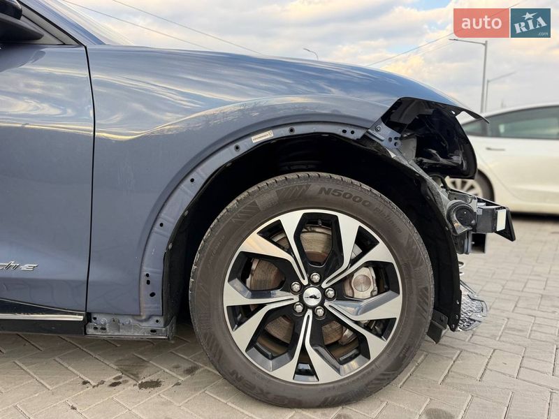 Позашляховик / Кросовер Ford Mustang Mach-E 2021 в Луцьку