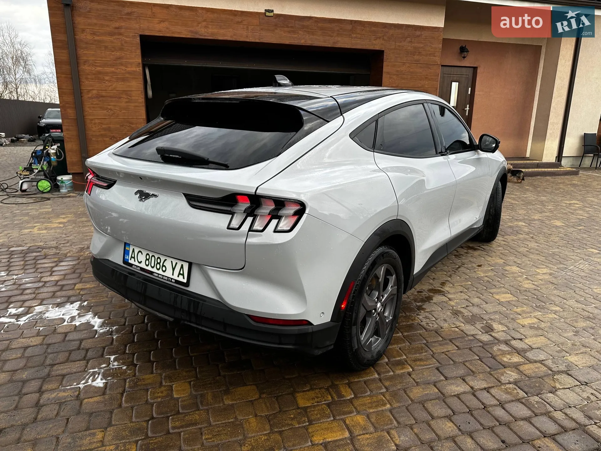 2023 Ford Mustang Mach-E - мініатюра 8