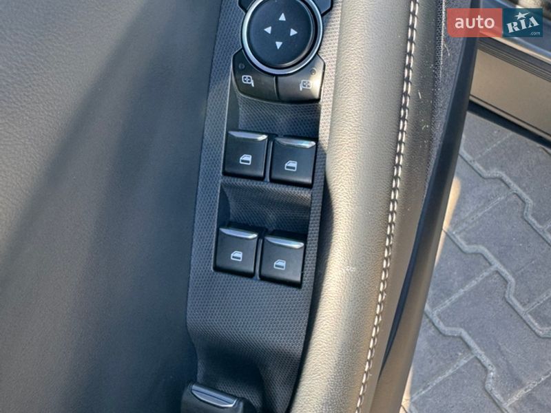 Внедорожник / Кроссовер Ford Mustang Mach-E 2023 в Киеве