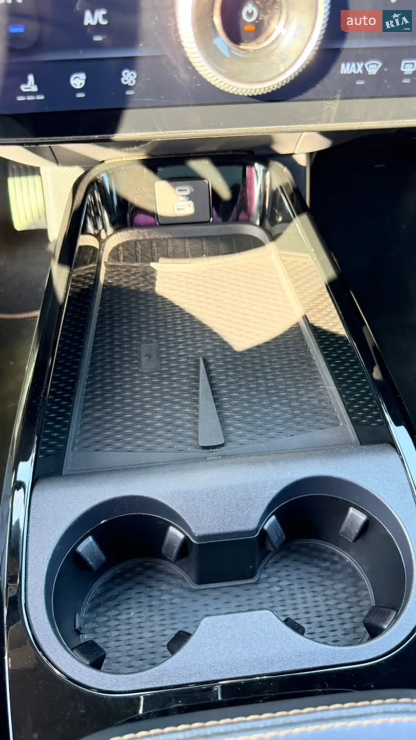 2022 Ford Mustang Mach-E - мініатюра 25