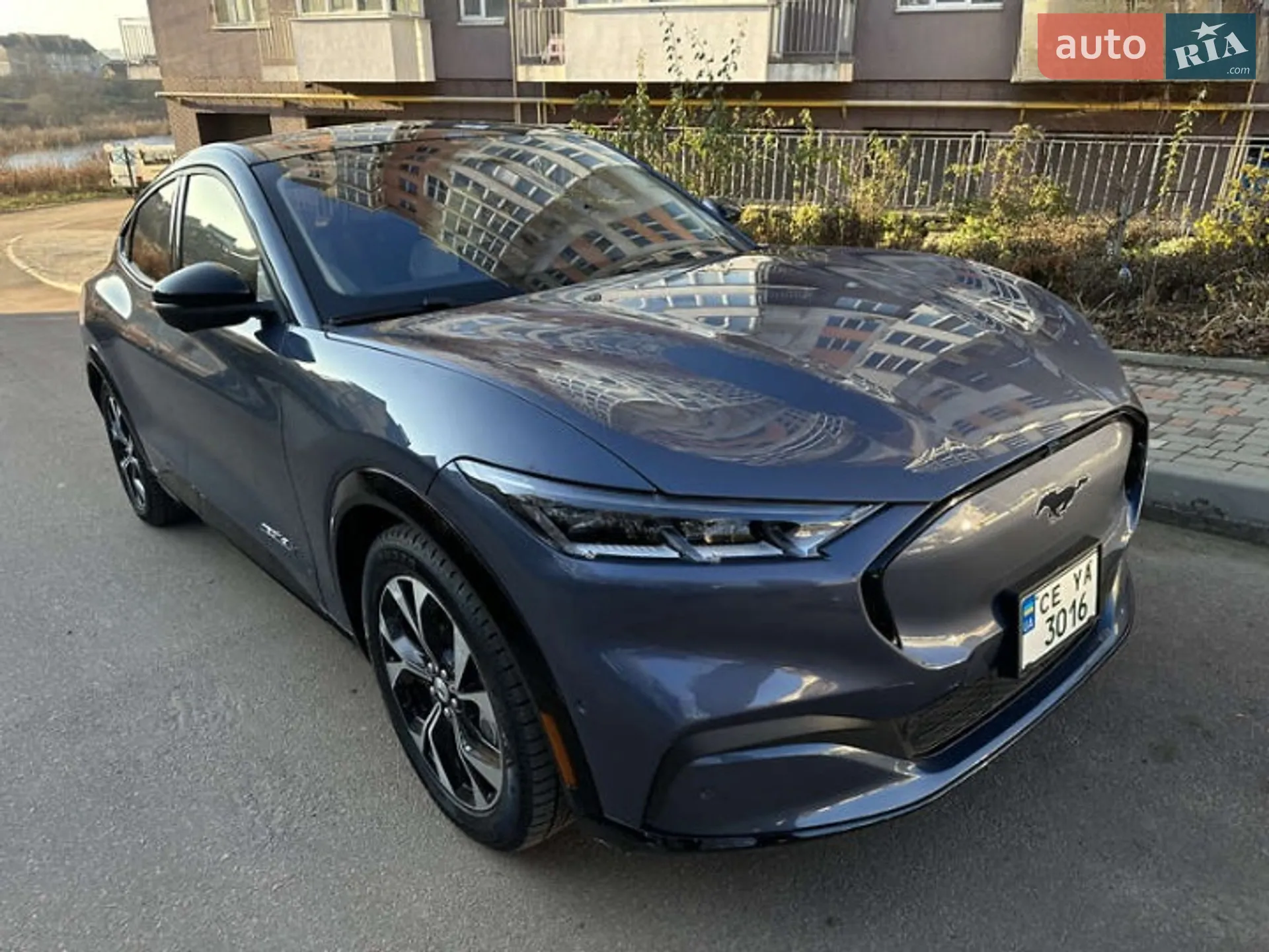 2021 Ford Mustang Mach-E - мініатюра 21
