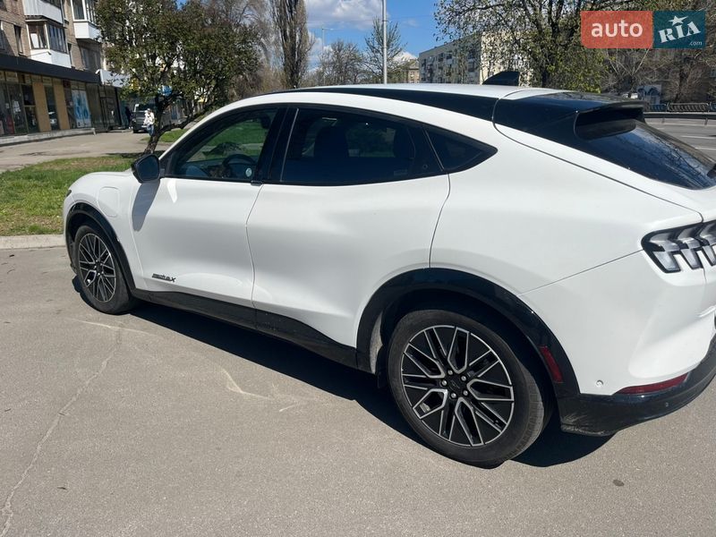 Внедорожник / Кроссовер Ford Mustang Mach-E 2024 в Киеве